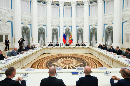 President Putin meets with Russian business leaders