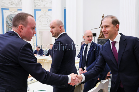 President Putin meets with Russian business leaders