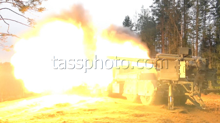 Cades undergo combat training in St Petersburg