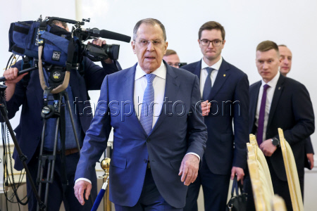 Russian and Turkish foreign ministers hold talks in Moscow