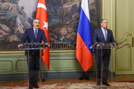 Russian and Turkish foreign ministers hold talks in Moscow