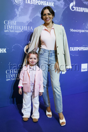 Премьера театрализованного циркового шоу "Сны Пушкина" в Москве