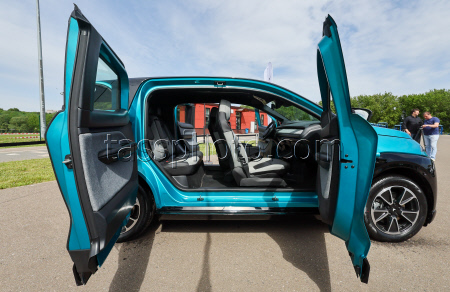 Atom electric vehicle test drive in Moscow