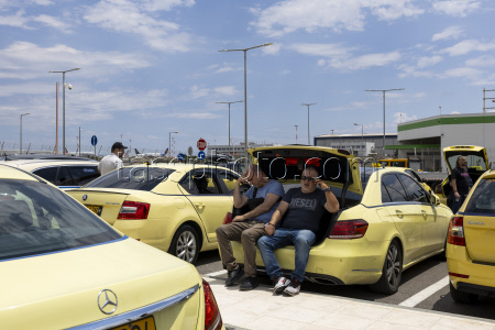 48-hour cab strike in Athens