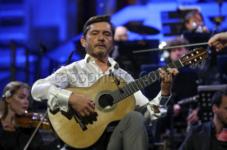 Jose Maria Gallardo del Rey performs in Beirut Spanish guitar concert