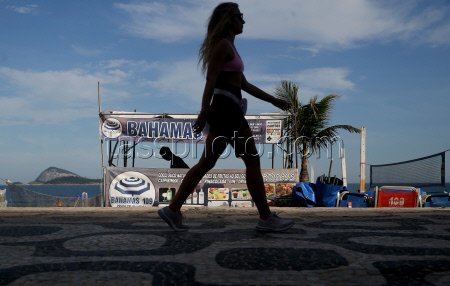 Rio Cracks Down On Beach Vendors As New Rules Aim To Bring Order