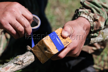 Russian deminers in Zaporozhye Region