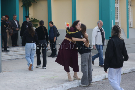 Nationwide exams for university candidates start in Greece