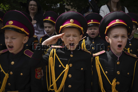 Ukraine School Graduates