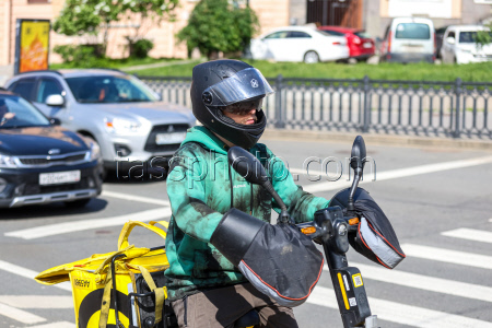 Курьеры в Санкт-Петербурге