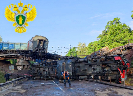Обрушение железнодорожного моста в Курской области