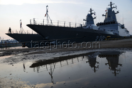 Корабли Тихоокеанского флота ВМФ РФ зашли в индонезийский порт Джакарта