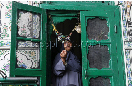Sufi saint Mir Syed Ali Hamadani death anniversary marked in Srinagar