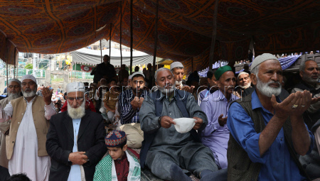 Sufi saint Mir Syed Ali Hamadani death anniversary marked in Srinagar