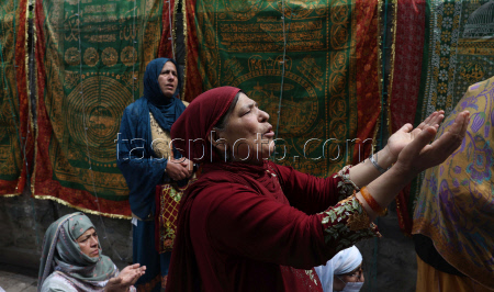Sufi saint Mir Syed Ali Hamadani death anniversary marked in Srinagar