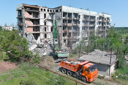 Demining and demolition of destroyed buildings in Donetsk People's Republic