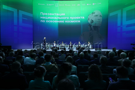 Выставка "Цифровая индустрия промышленной России" в Нижнем Новгороде