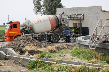 Russian Construction, Housing and Utilities Minister Faizullin on working trip to Kherson Region