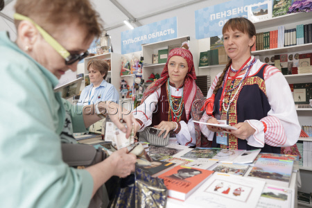 Книжный фестиваль "Красная площадь" в Москве