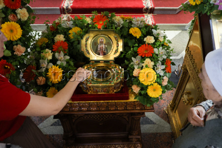 Встреча ковчега с мощами святителя Тихона, патриарха Московского, в Екатеринбурге