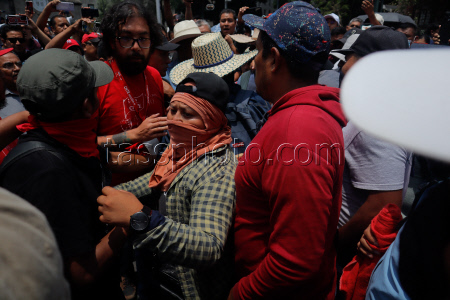 CNTE Teachers Unrest to Demand 100% Salary Increase - Mexico City
